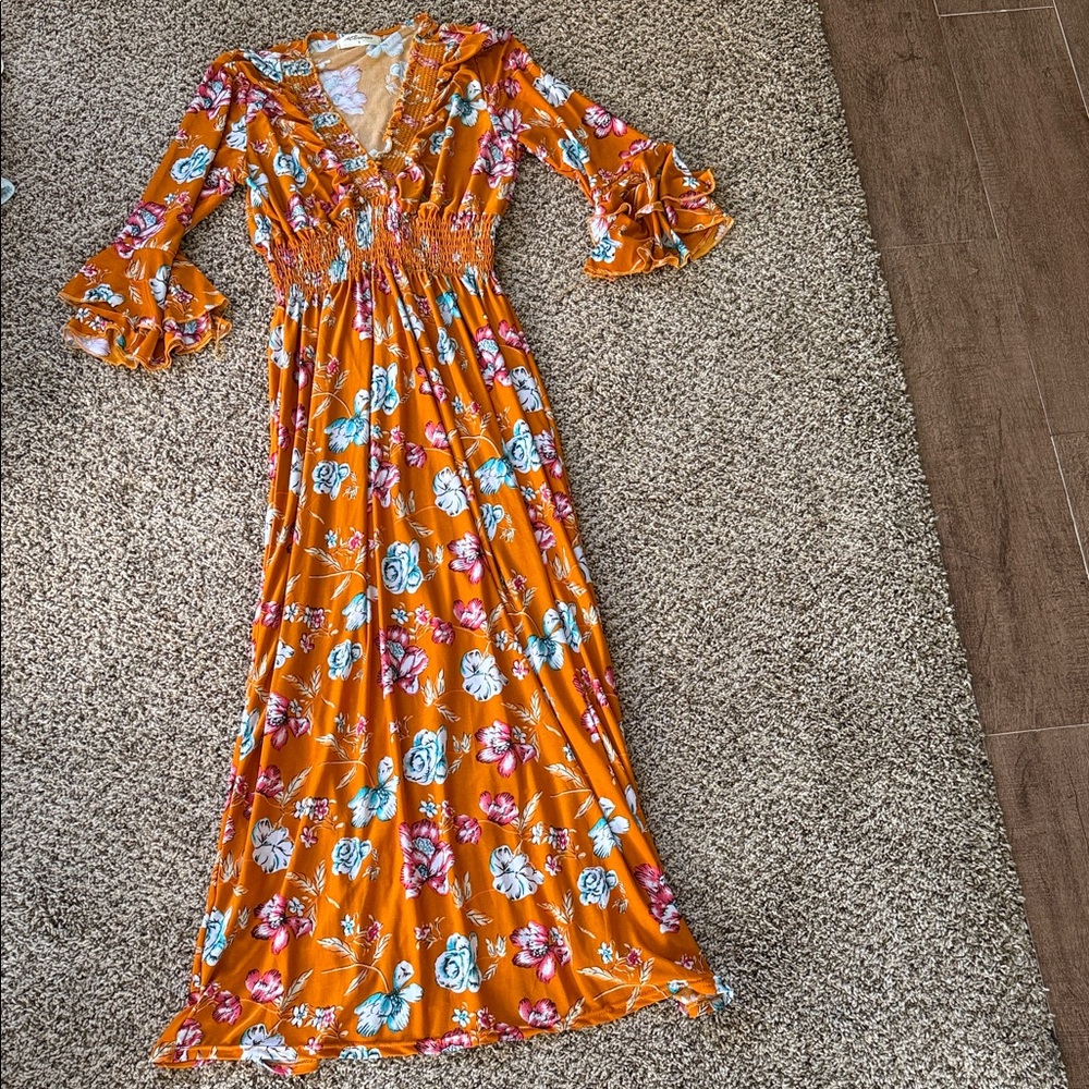 Vibrant Floral Maxi Dress with Ruffle Sleeves